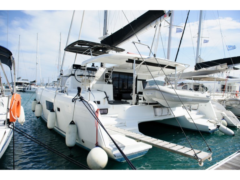 Louer Catamaran avec ou sans skipper Lagoon à Lefkáda