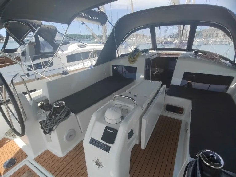 Jeanneau Sun Odyssey 440 a louer à Pula