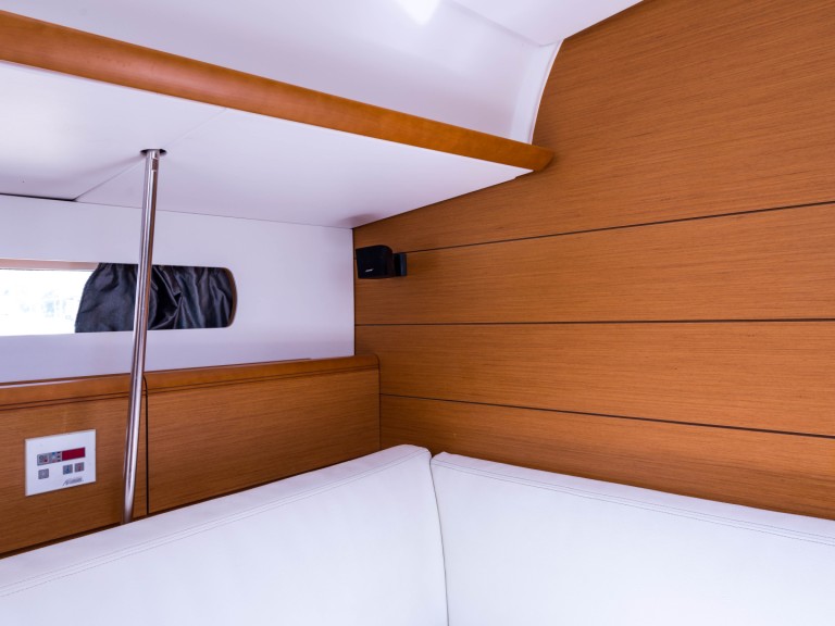 Location bateau Jeanneau Sun Odyssey 469 à Lefkáda sur Samboat