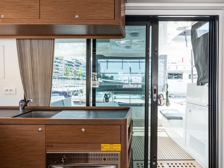 Catamaran à louer à Lefkáda au meilleur prix