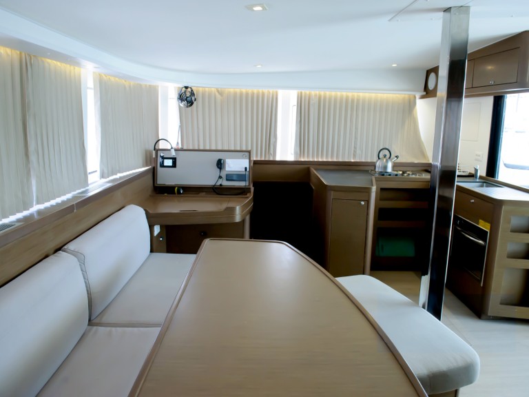 Location Catamaran Lagoon avec permis