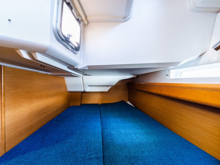 Location bateau Jeanneau Jeanneau Sun Odyssey 379 à Lefkáda sur Samboat
