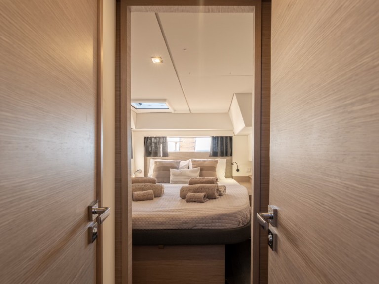Location bateau Fountaine Pajot Elba 45 à Lefkáda sur Samboat