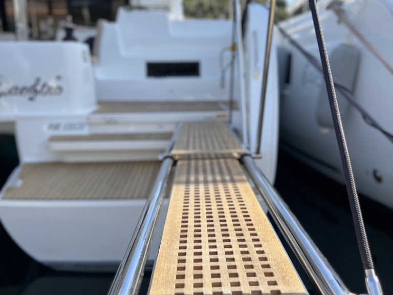 Catamaran à louer à Lefkáda au meilleur prix