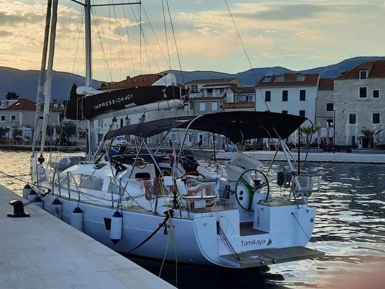 Location bateau Elan Impression 40.1 à Punat sur Samboat