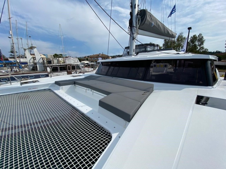 Location bateau Níkiti pas cher Astrea 42