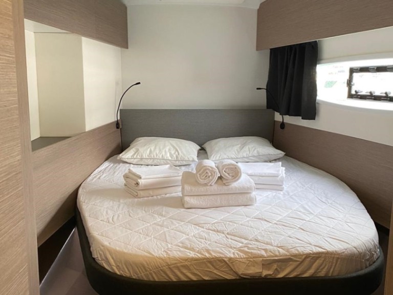Location Catamaran à Níkiti - Fountaine Pajot Astrea 42