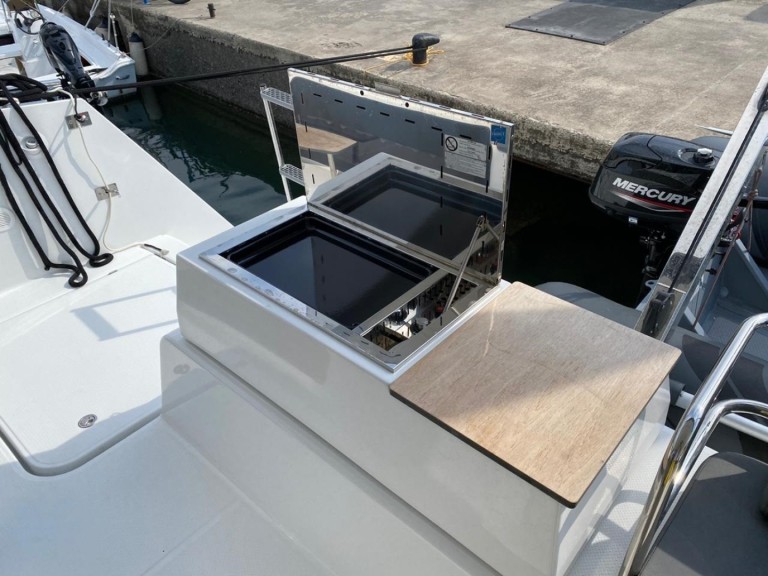 Location Catamaran Fountaine Pajot avec permis