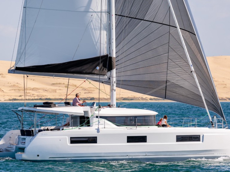 Location Catamaran Lagoon avec permis