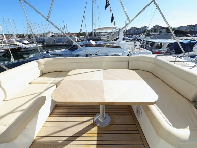 Location Yacht Greenline Yachts avec permis