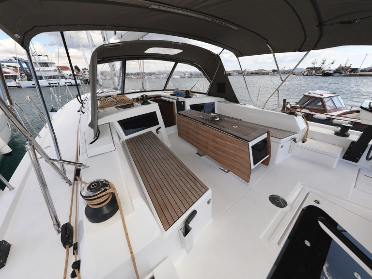 Location à Punat - Dufour Dufour 470 sur SamBoat