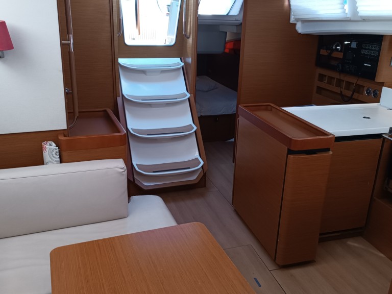 Location à Furnari - Jeanneau Sun Odyssey 440 sur SamBoat
