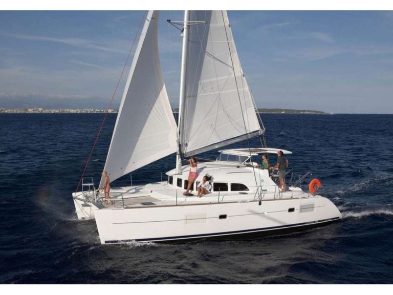 Location bateau Betina pas cher Lagoon 380