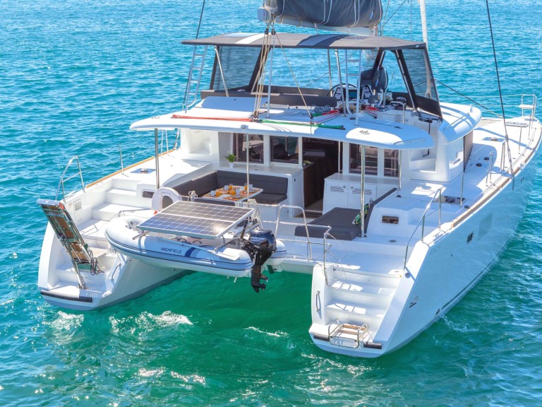 Louer Catamaran avec ou sans skipper Lagoon à Athènes