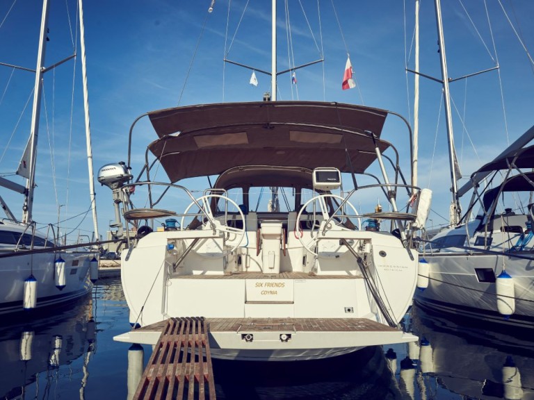 Louer Voilier avec ou sans skipper Elan à Pula