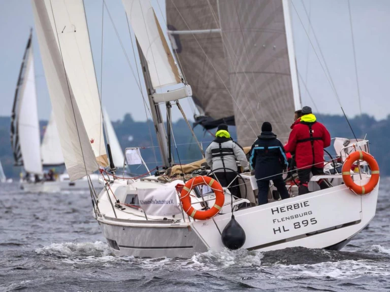 Location bateau Flensburg pas cher Dufour 382 Grand Large