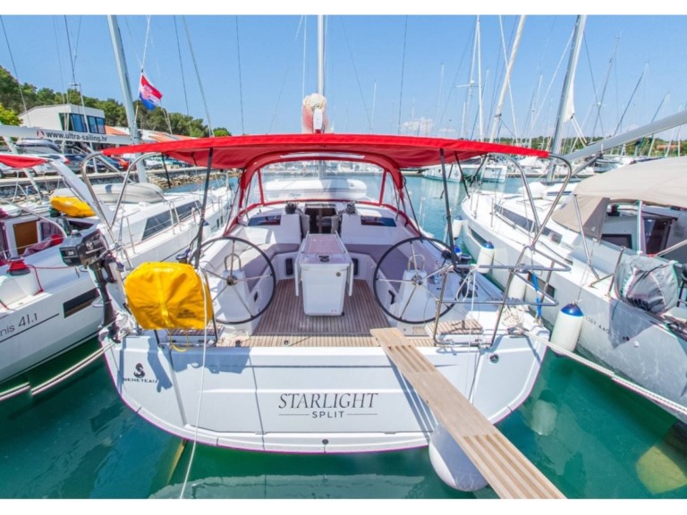 Location bateau Pomer pas cher Oceanis 40.1