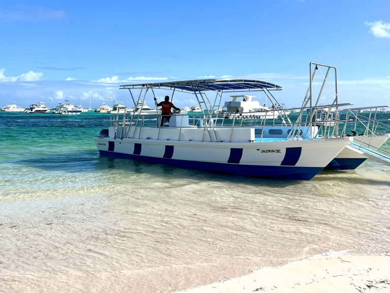 Location Bateau à moteur Lagoon avec permis