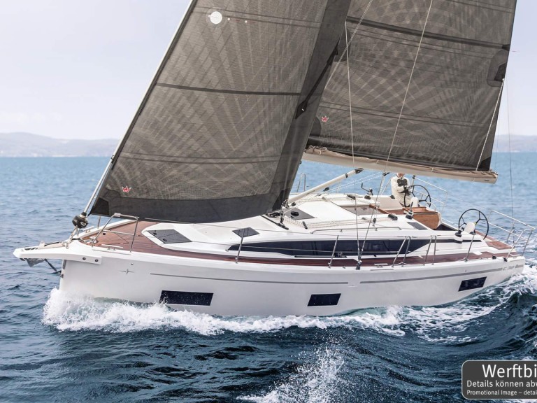 Location bateau Pula pas cher Bavaria C38