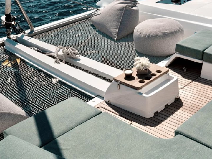 Louer Catamaran avec ou sans skipper Lagoon à Álimos