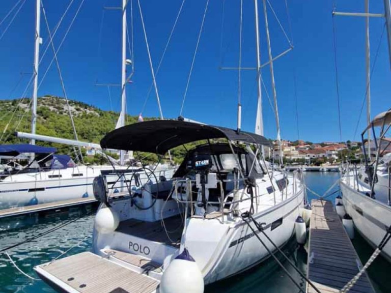 Louer Voilier avec ou sans skipper Bavaria à Golfo Aranci