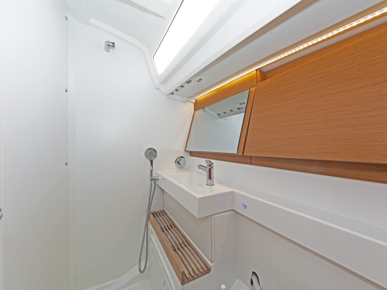 Jeanneau Sun Odyssey 440 a louer à Álimos