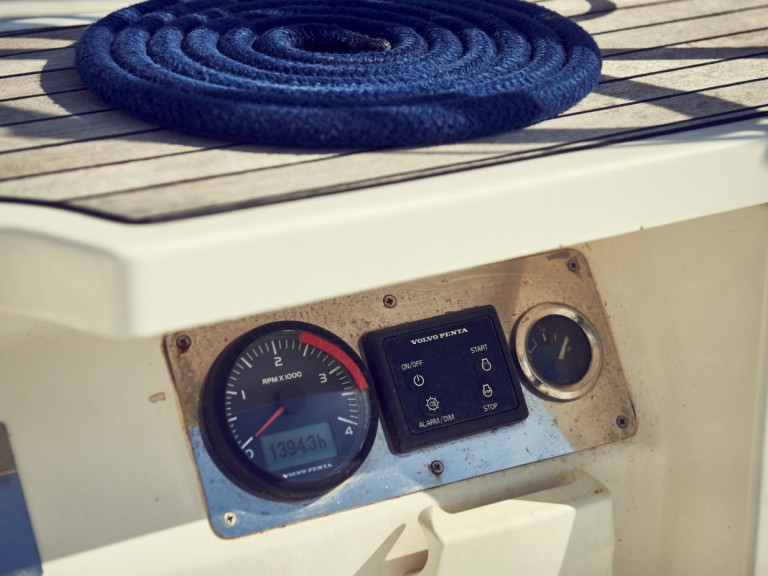 Bavaria Cruiser 46 a louer à Pula