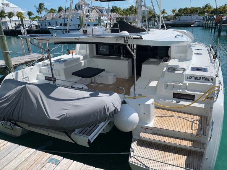 Location Catamaran Lagoon avec permis