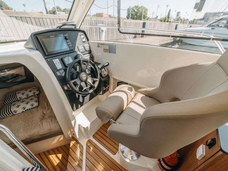 Location Bateau à moteur à Klaipėda - Quicksilver Active 755 Weekend