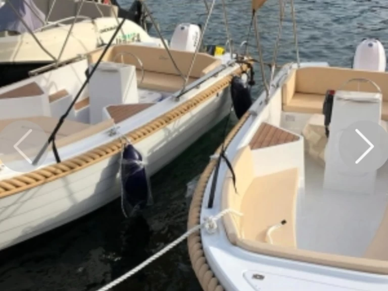 Louer Bateau à moteur avec ou sans skipper Silver Yacht à Sant Antoni de Portmany