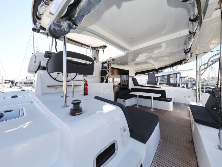 Louer Catamaran avec ou sans skipper Lagoon à Sukošan