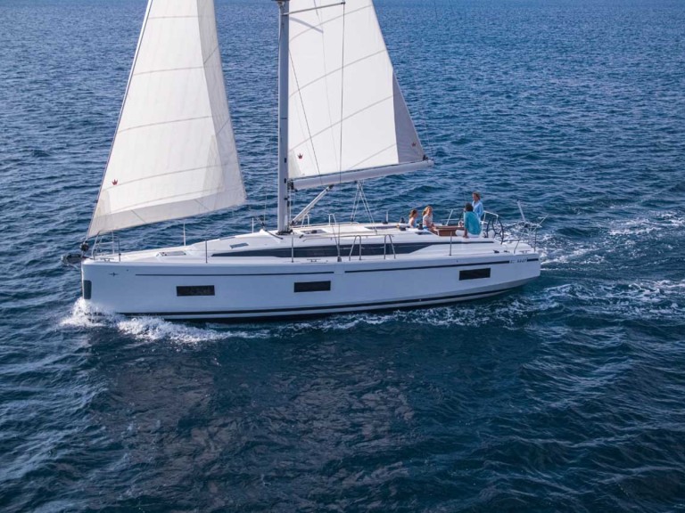Louer Voilier avec ou sans skipper Bavaria à Golfo Aranci