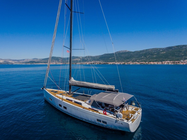 Louez un Hanse Hanse 588 à Sukošan