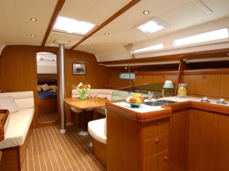 Location à Dème de Vólos - Jeanneau Sun Odyssey 42i sur SamBoat