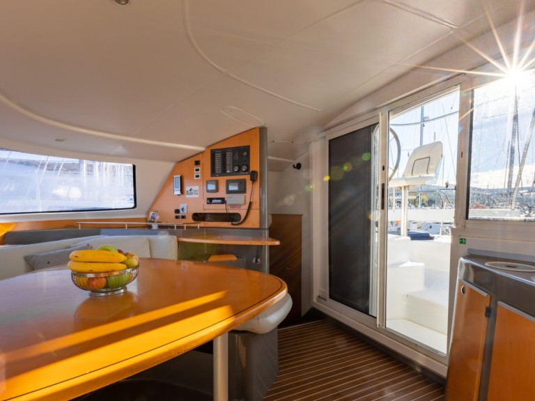 Louer Catamaran avec ou sans skipper Fountaine Pajot à Punat