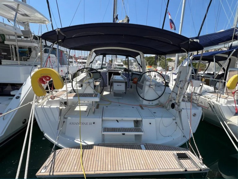 Location bateau Sibenik pas cher Oceanis 41.1