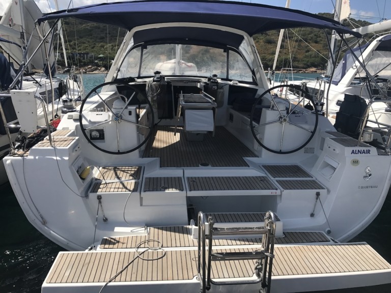 Location bateau Furnari pas cher Oceanis 45