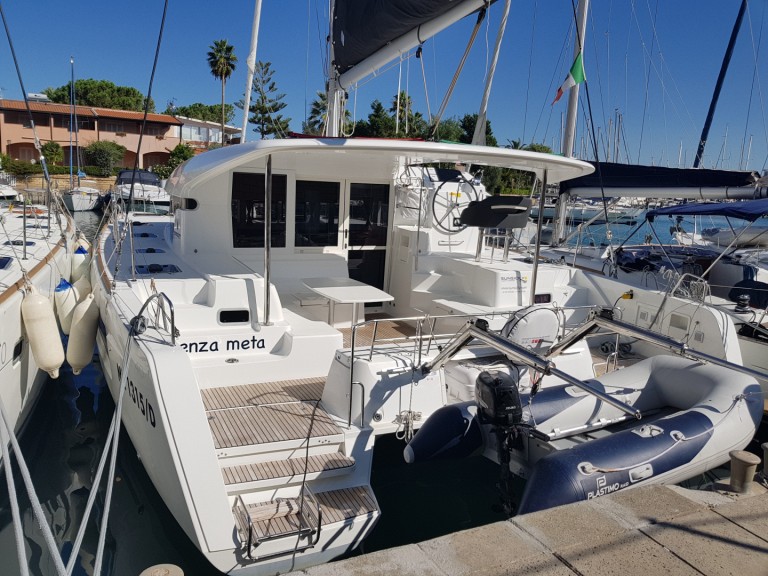 Catamaran à louer à Furnari au meilleur prix
