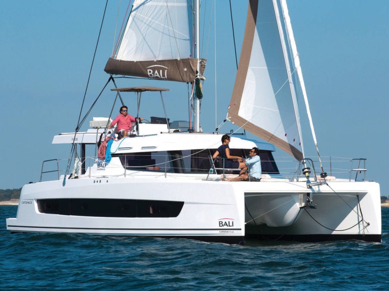 Location bateau Dème de Vólos pas cher Bali Catspace Voile