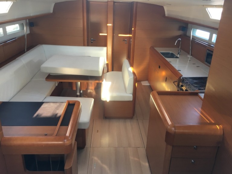 Location à Furnari - Jeanneau Sun Odyssey 519 sur SamBoat