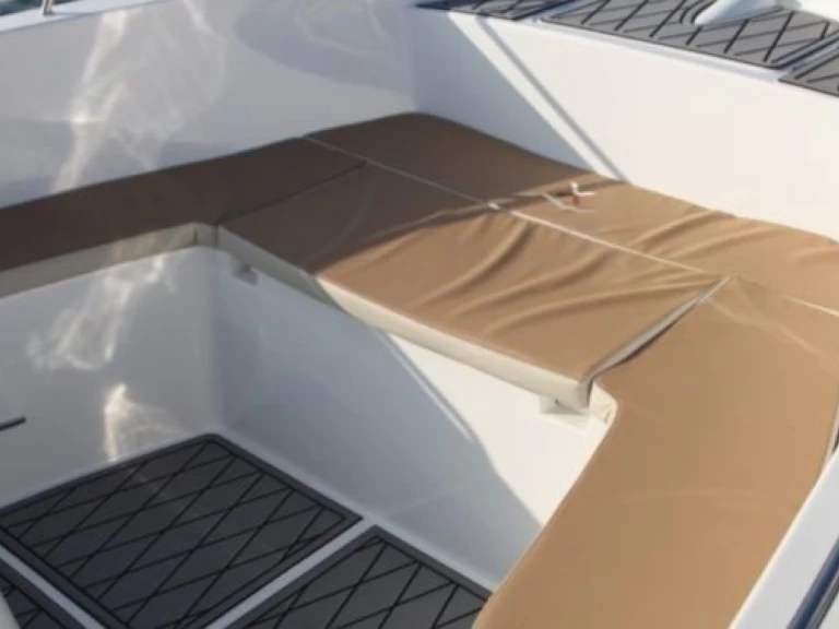 Louer Bateau à moteur avec ou sans skipper Astilux à Platja d'Aro