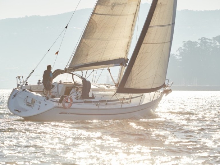 Louez un Bavaria Bavaria 38 à Vigo