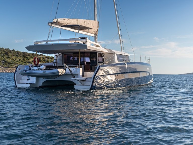 Location bateau Dufour Dufour Catamarans 48 Sail à Komolac sur Samboat
