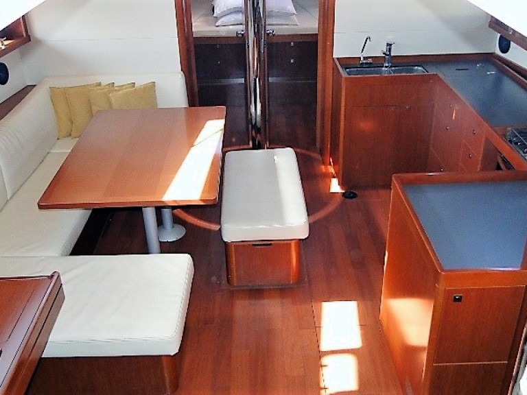 Location à Gouviá - Bénéteau Oceanis 48 sur SamBoat