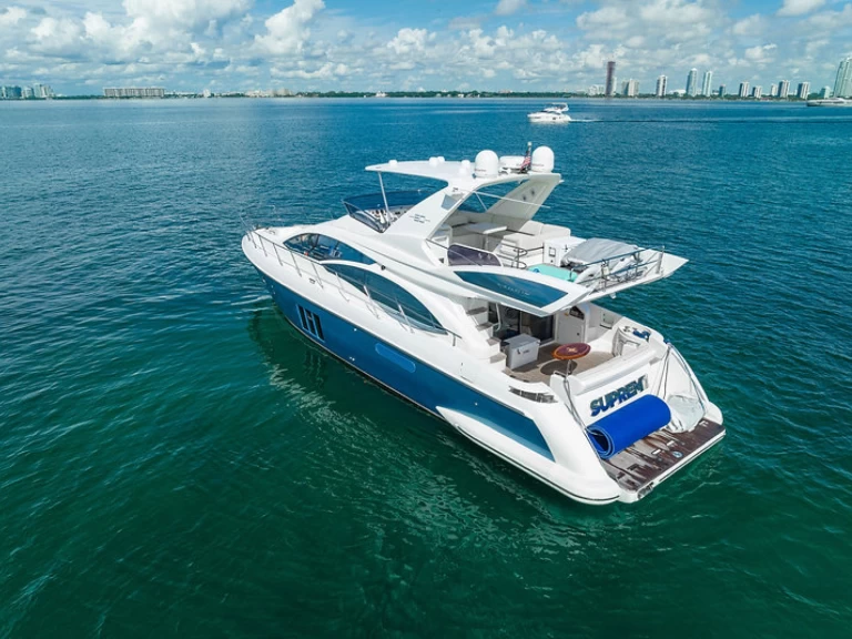 Location bateau Azimut AZIMUT FLYBRIDGE 60 à Miami Beach sur Samboat