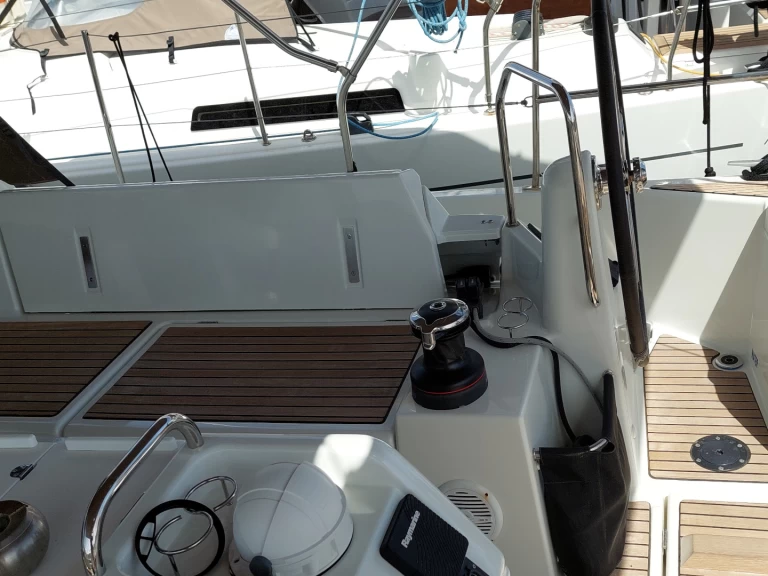 Location bateau Jeanneau Sun Odyssey 440 à Skiathos sur Samboat