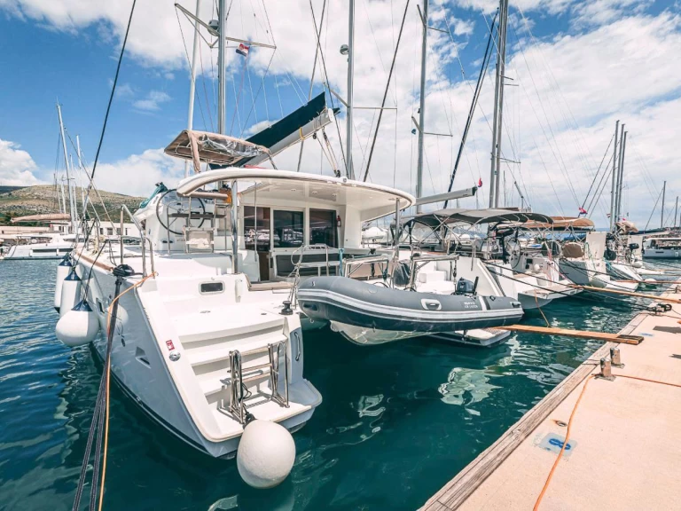 Louer Catamaran avec ou sans skipper Lagoon à Sliema