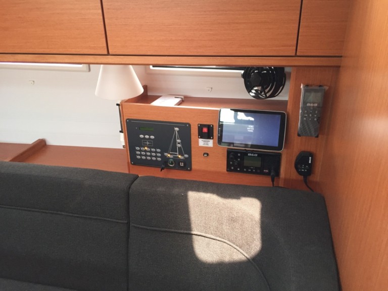 Louez un Bavaria Cruiser 46 à Skiathos