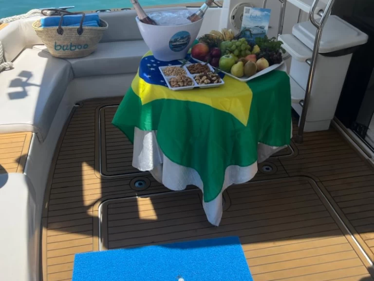 Location à Armação dos Búzios - Cacau Cobra Capri 32 Feet sur SamBoat