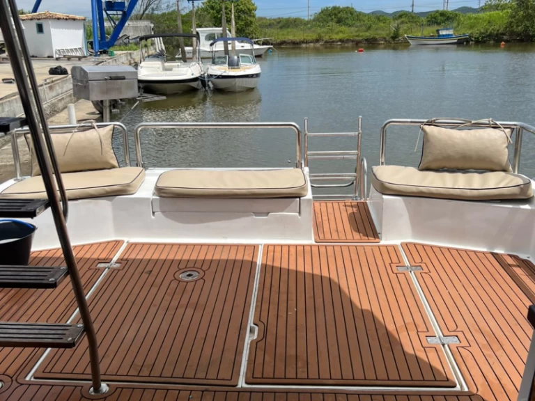 Location bateau Armação dos Búzios pas cher Cobra Capri 32 Feet